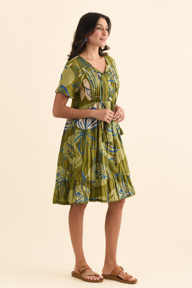 Marisol Olive Tiger Lily Crinkle Cotton Dress,Brunette model,alt text|model:Brontie image 4