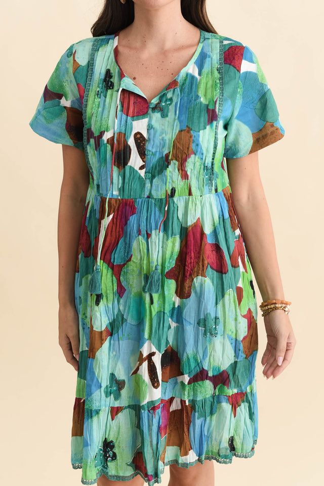 Marisol Teal Flower Crinkle Cotton Dress,Brunette model,alt text|model:MJ image 6