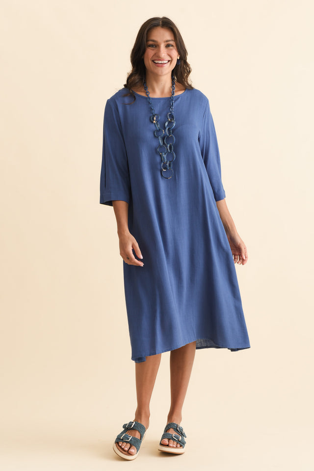 alt text|model:Brontie image 3