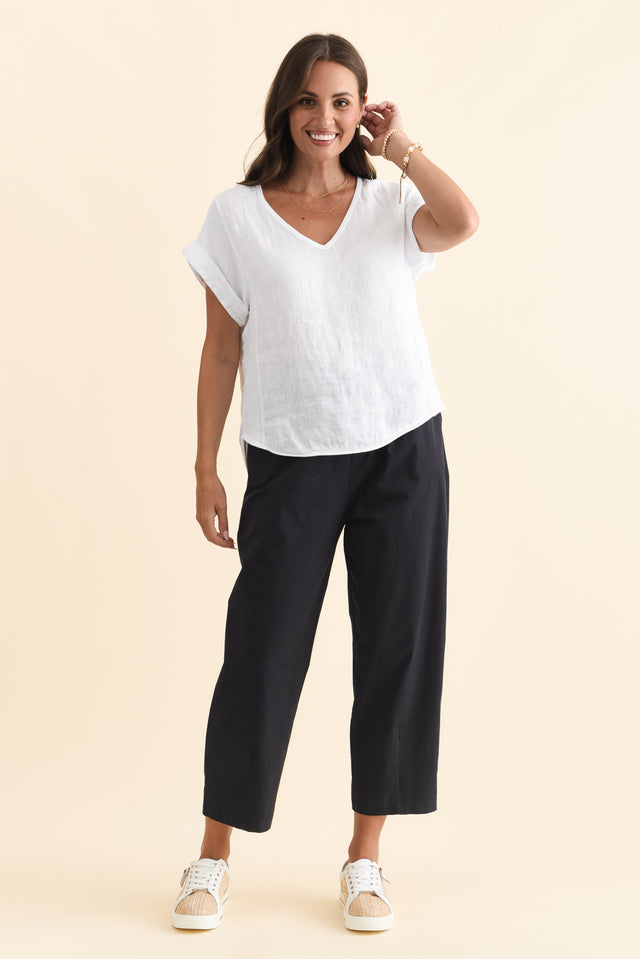 Dorian White Linen Cotton Top,Brunette model,alt text|model:MJ image 10