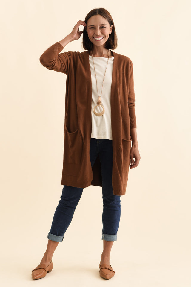 Mary Chocolate Pocket Cardigan,Brunette model,alt text|model:Cara image 8