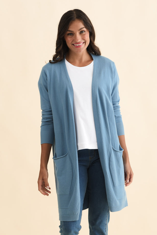 alt text|model:Brontie image 1