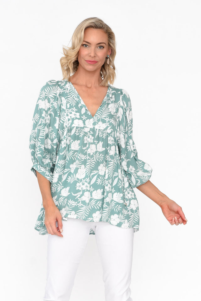 Marylee Sage Garden Gathered Top neckline_V Neck