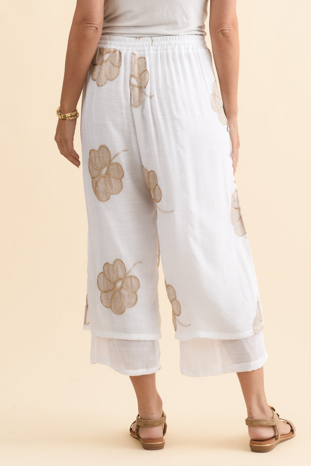 alt text|model:MJ image 4