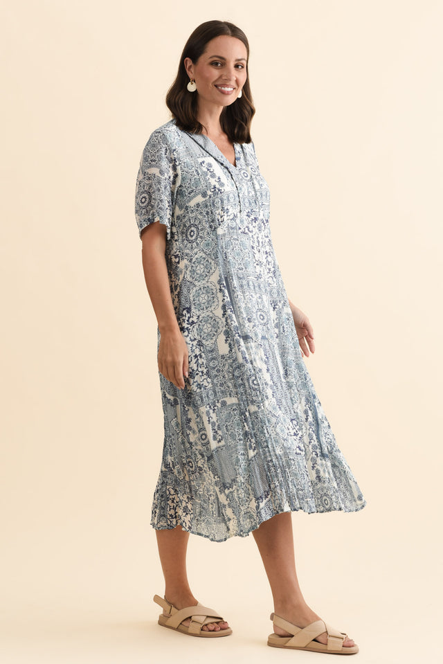 alt text|model:MJ image 4