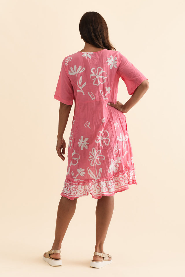 alt text|model:Cara image 4