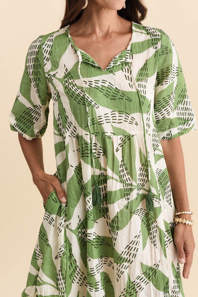 alt text|model:Cara image 5