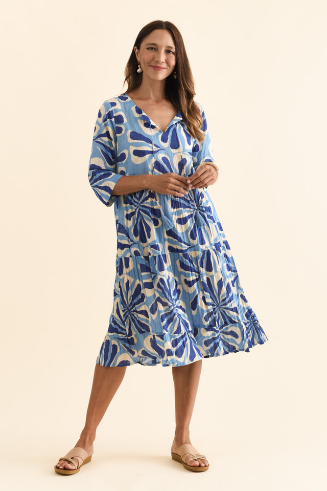 alt text|model:Cara image 6