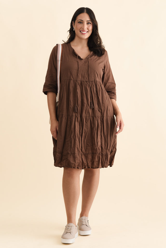 Milana Chocolate Crinkle Cotton Dress,Brunette model,alt text|model:Emilia image 10