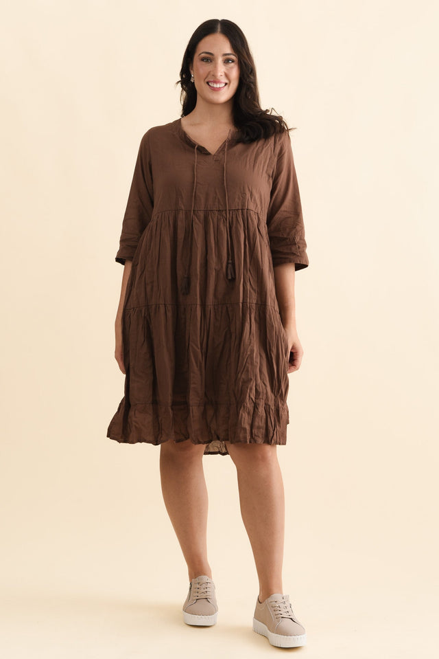 Milana Chocolate Crinkle Cotton Dress,Brunette model,alt text|model:Emilia image 11