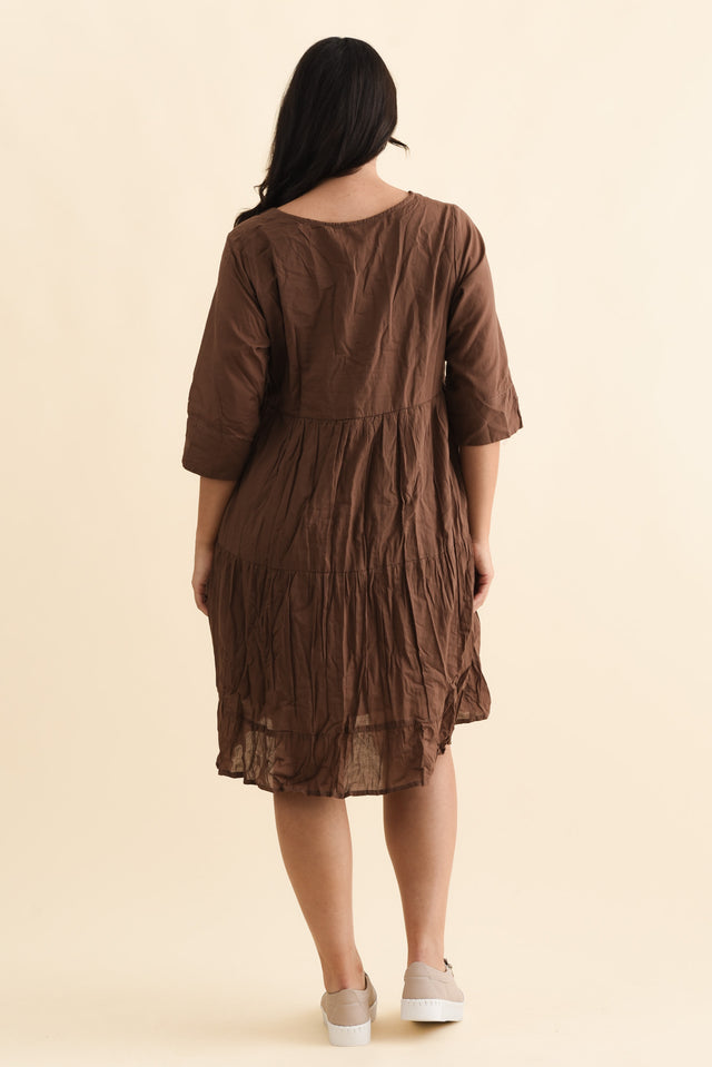 Milana Chocolate Crinkle Cotton Dress,Brunette model,alt text|model:Emilia image 13