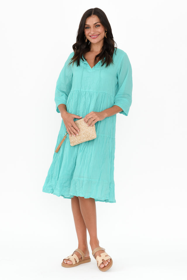 alt text|model:Brontie image 1