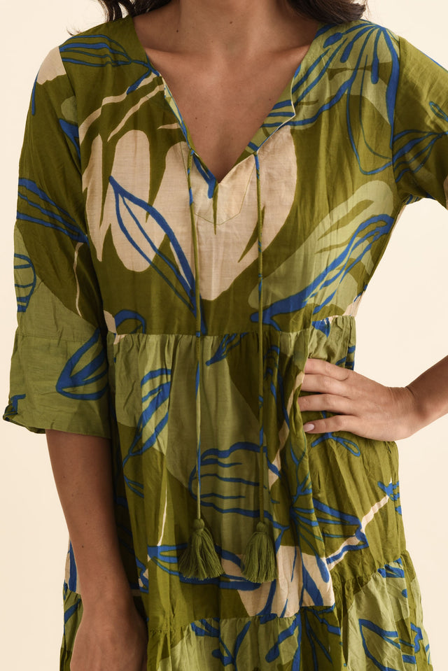 alt text|model:Brontie image 5