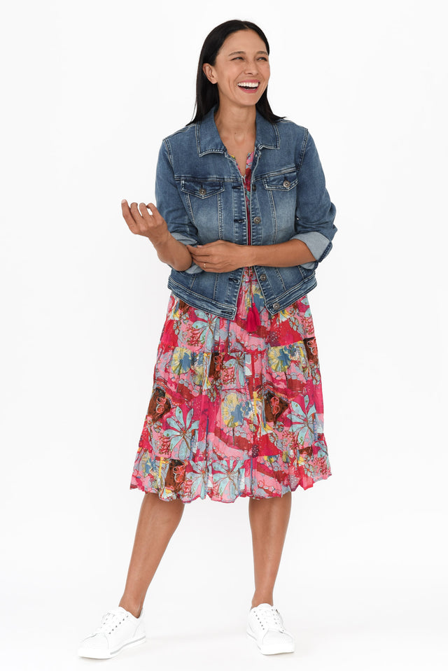 alt text|model:Cara image 3