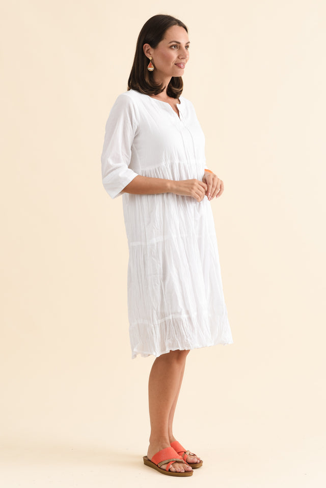 alt text|model:MJ image 5