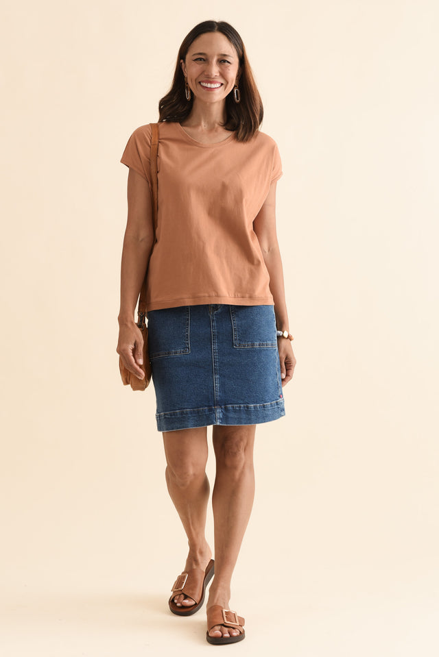 Mindy Mocha Cotton Shell Tee,Full Body,Brunette model,alt text|model:Cara