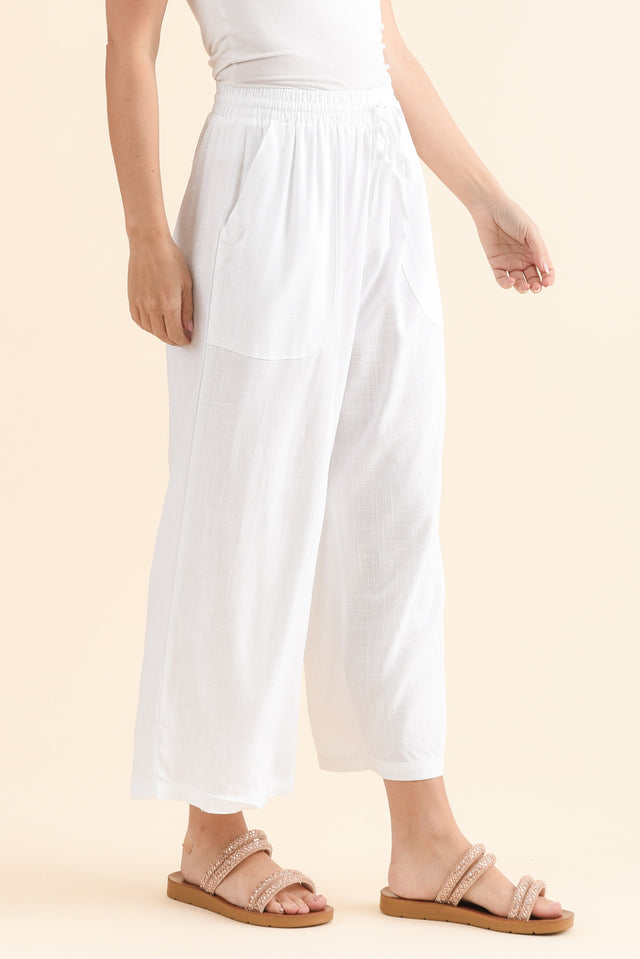 Minnelli White Linen Cotton Pants,Side,Brunette model,alt text|model:MJ image 3