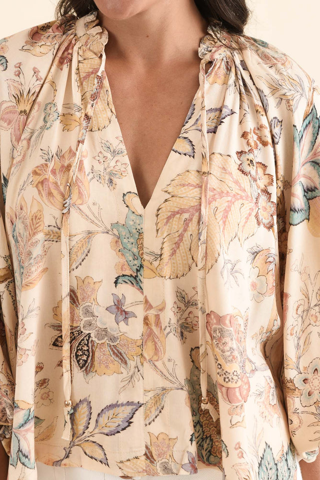 Misha Natural Garden Neck Tie Blouse,Detail,Brunette model,alt text|model:Brontie image 5