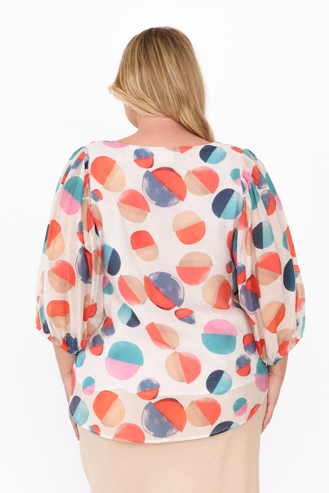 alt text|model:Caitlin image 9