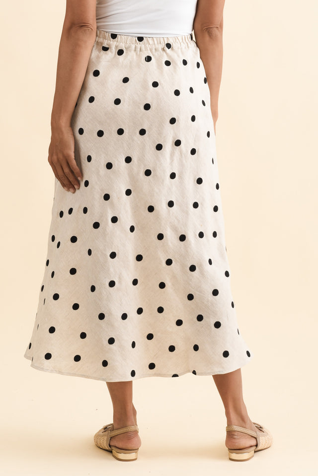 Modena Beige Spot Linen Midi Skirt,Brunette model,alt text|model:Cara image 5