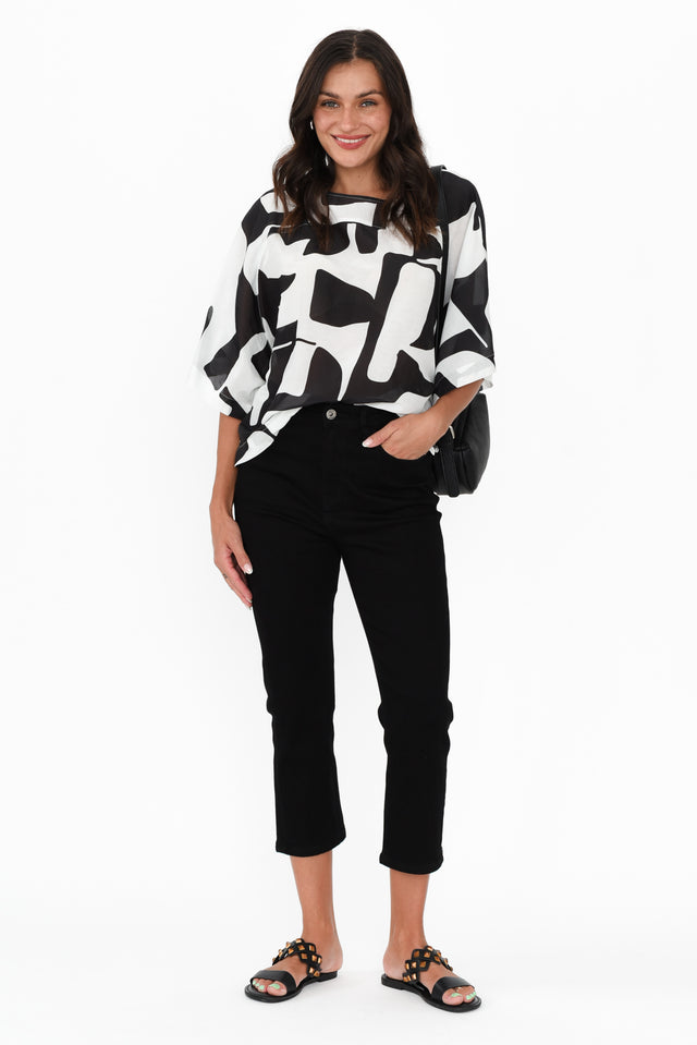 alt text|model:Brontie image 3