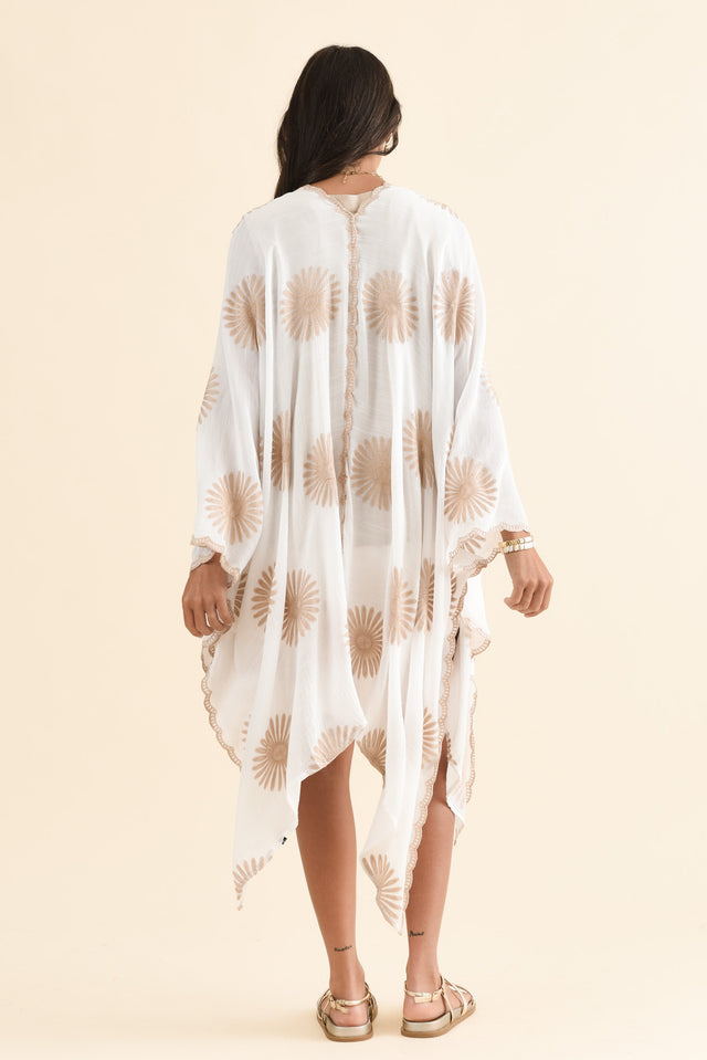 Montauk Natural Flower Kimono,Back,Brunette model,alt text|model:Brontie image 4