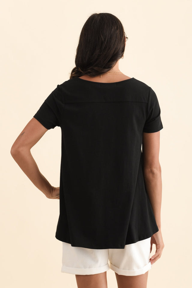 Montreal Black Cotton Tee,Brunette model,alt text|model:Brontie image 6