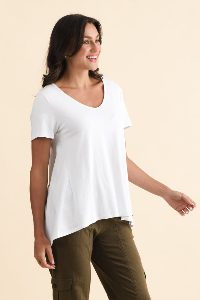 Montreal White Cotton Tee,Brunette model,alt text|model:Brontie image 5