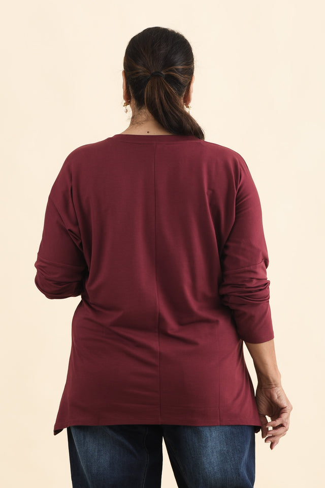 Munich Burgundy V Neck Top,Brunette model,alt text|model:Pilita image 12