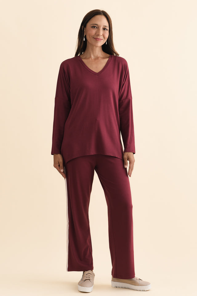 Munich Burgundy V Neck Top,Brunette model,alt text|model:Cara image 8