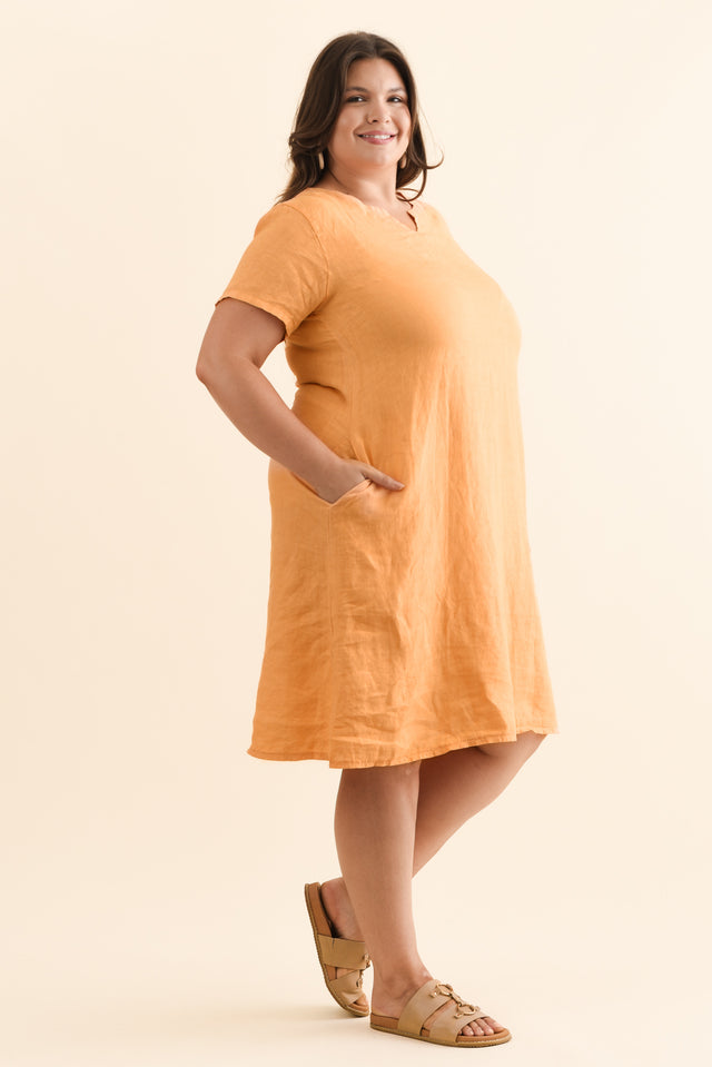 Nara Peach Linen Pocket Dress,Brunette model,alt text|model:Gabby image 11