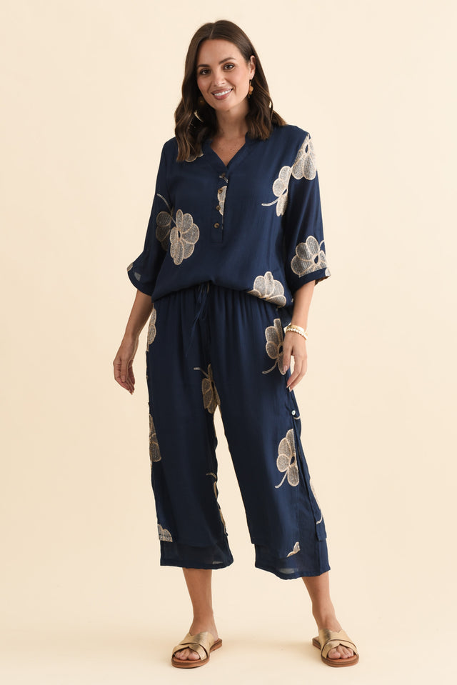 alt text|model:MJ image 7