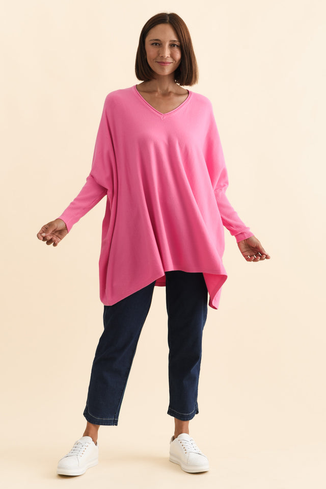 alt text|model:Cara image 8