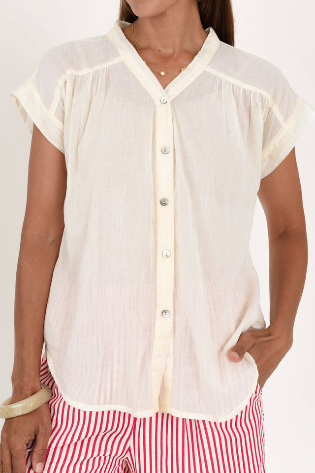 Nevada White Cotton Button Top,Brunette model,alt text|model:Cara image 7