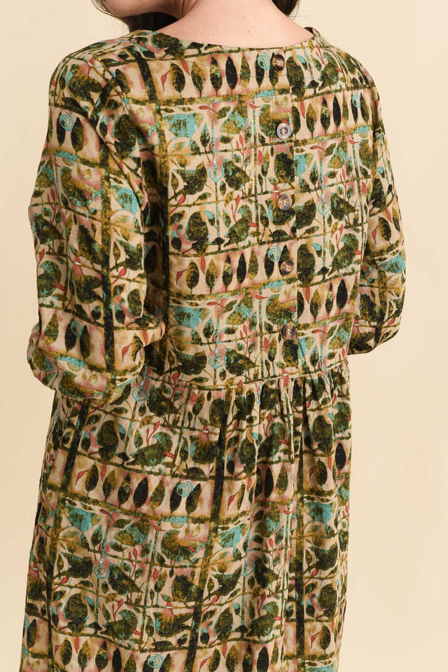 Nicolette Green Motif Cotton Blend Sleeved Dress,Brunette model,alt text|model:MJ image 6