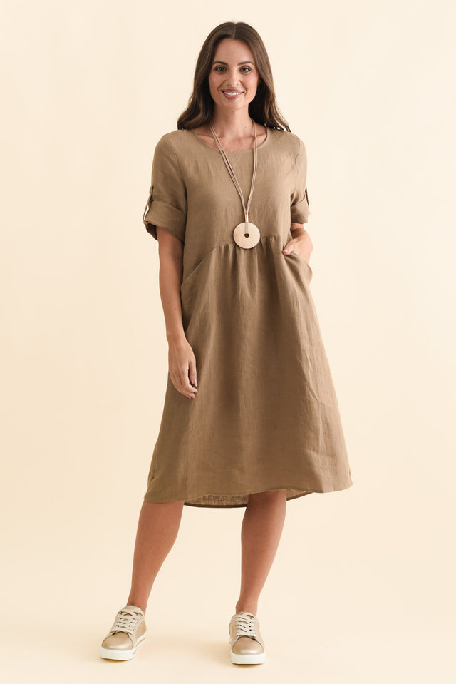 alt text|model:MJ image 7