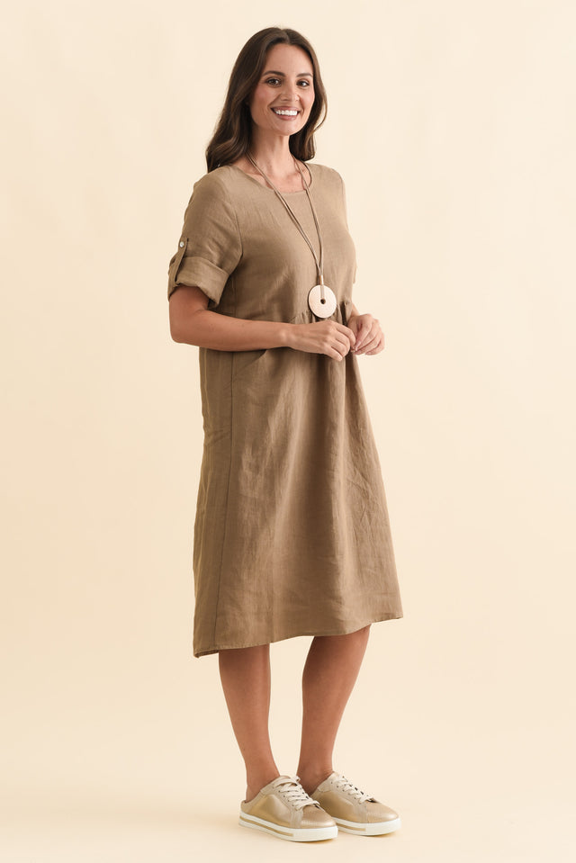 alt text|model:MJ image 4