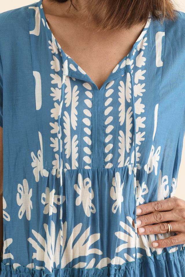 Nona Blue Beach Crinkle Cotton Maxi Dress,Detail,Brunette model,alt text|model:Cara image 5