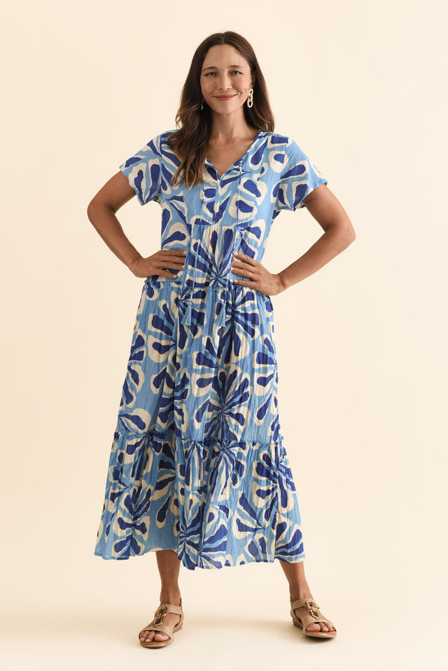 alt text|model:Cara image 6