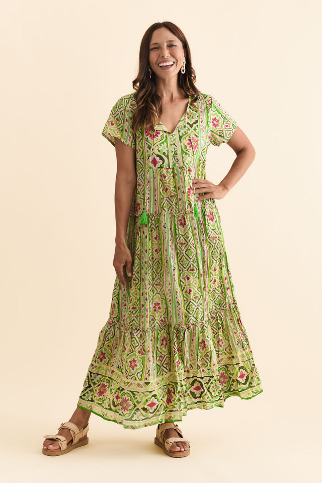 alt text|model:Cara image 6