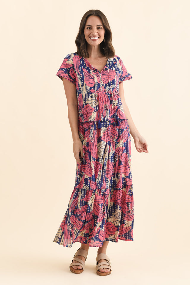 Nona Pink Lily Crinkle Cotton Maxi Dress,Brunette model,alt text|model:MJ image 8