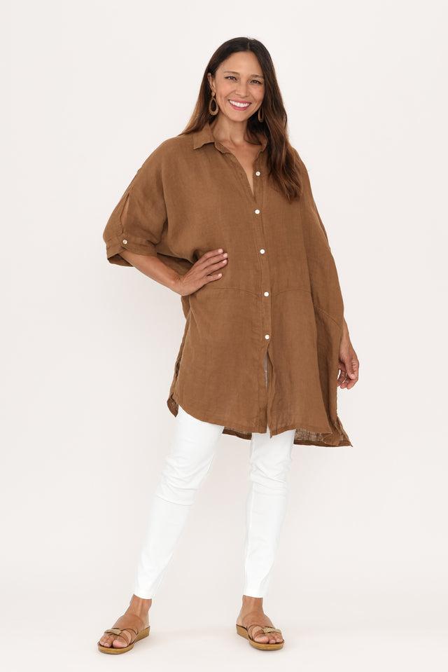 alt text|model:Cara image 4