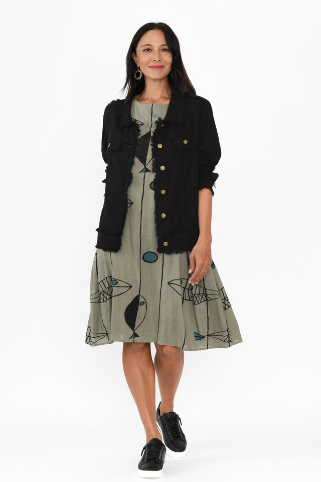 alt text|model:Cara image 3