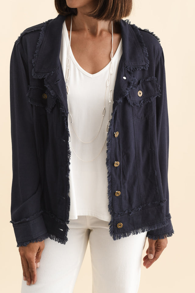 alt text|model:Cara image 5