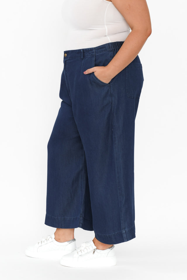 alt text|model:Gabby image 11