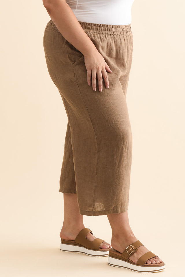 Olga Mocha Linen Wide Leg Pants,Brunette model,alt text|model:Gabby image 10