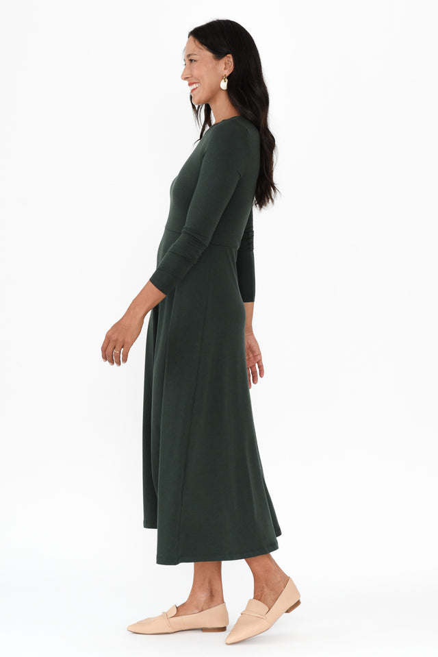 alt text|model:Cara image 4