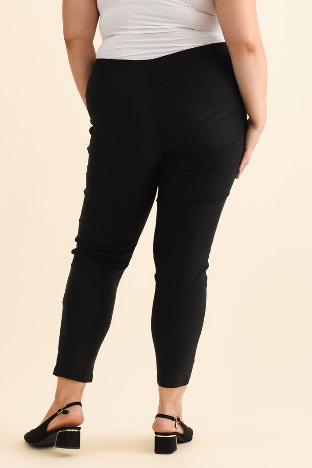 alt text|model:Gabby image 13