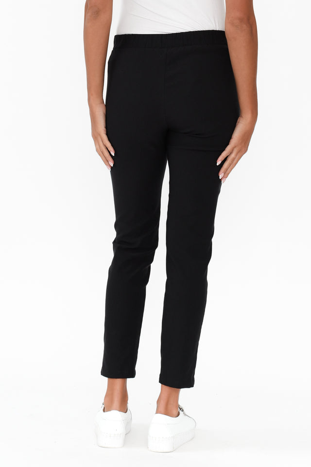 alt text|model:Brontie image 5