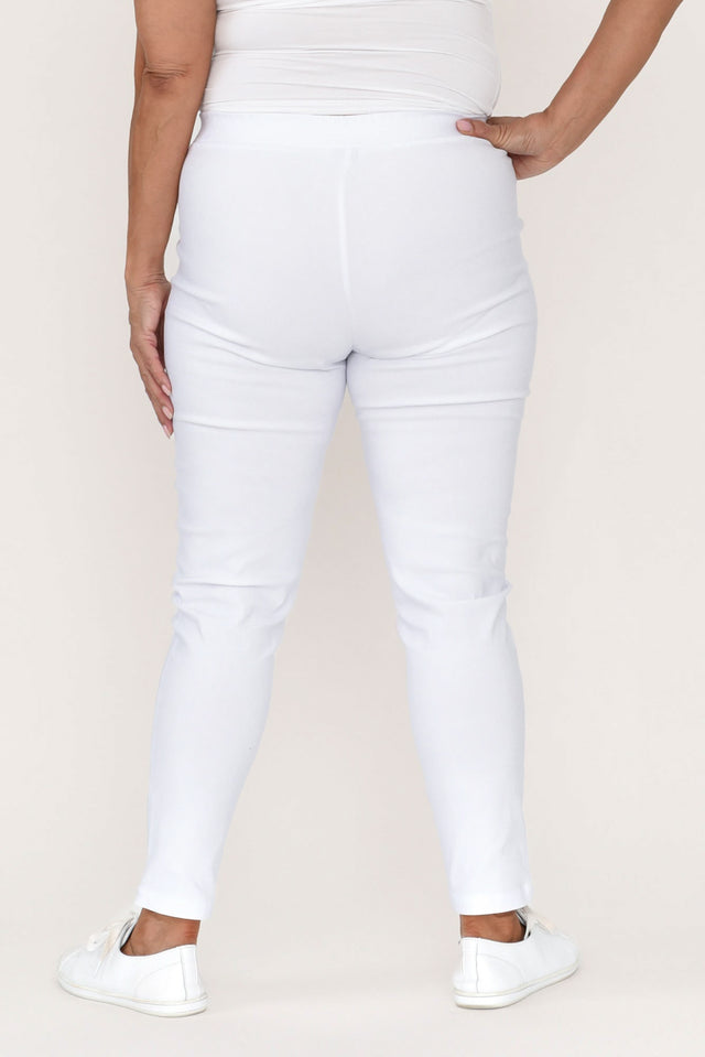 alt text|model:Pilita image 9